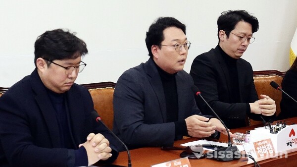 10일 천하람 당대표 권한대행이 모두발언을 하고 있다.