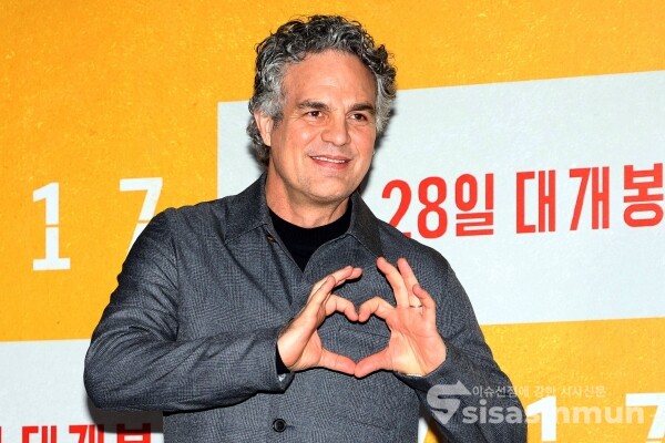 20일 배우 마크 러팔로가 포토타임을 갖고 있다. [사진 / 오훈 기자]