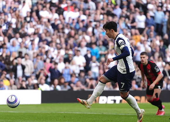 손흥민, 센스 있는 파넨카킥 본머스전 2-2 무승부. ⓒ뉴시스