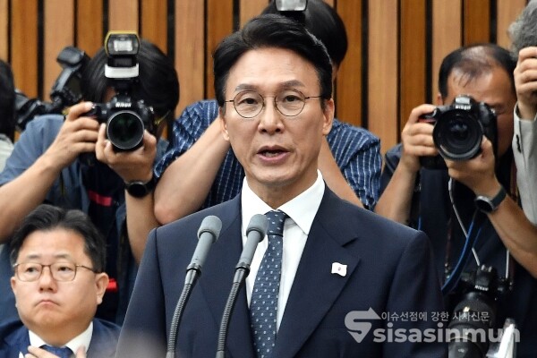 24일 김민석 국무총리 후보자가 모두발언을 하고 있다.