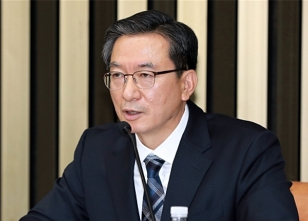 정성호 법무부 장관 후보자가 과거 국회에서 열린 한 토론행사에서 발언을 하고 있는 모습. 사진 /오훈 기자