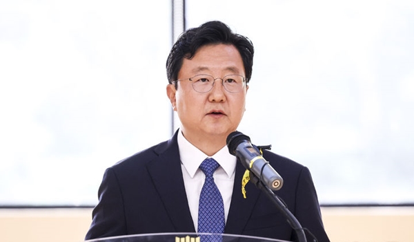 정진우 신임 서울중앙지검장이 4일 오전 서울 서초구 서울중앙지방검찰청에서 열린 제65대 정진우 검사장 취임식에서 취임사를 하고 있다. ⓒ뉴시스