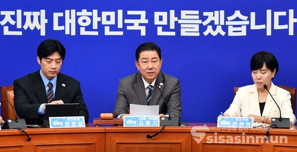 7일 김병기 당대표 직무대행 겸 원내대표가 모두발언을 하고 있다.