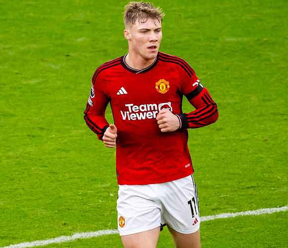 회이룬, 오는 2028년 6월까지 계약기간 언급하며 잔류 희망. ⓒ맨체스터 유나이티드