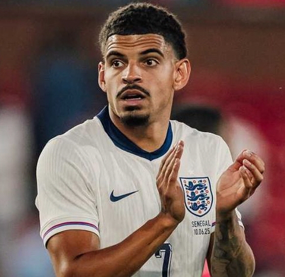 토트넘, 깁스-화이트 영입에 불법적인 접근? ⓒ노팅엄 포레스트