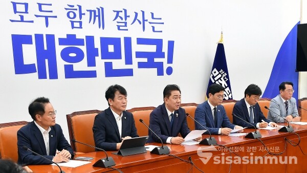 22일 김병기 당대표 직무대행 겸 원내대표가 발언을 하고 있다.