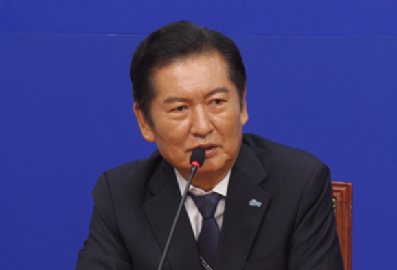 더불어민주당 정청래 대표가 6일 서울 여의도 국회 당대표 회의실에서 발언하고 있다. 사진 / 김경민 기자