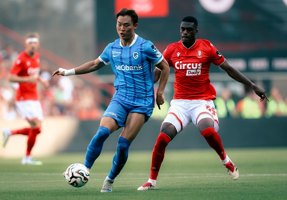 오현규, 개막전 첫 골 이후 3라운드 첫 도움도 추가. ⓒKRC 헹크