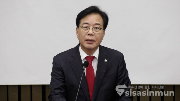 송언석 국민의힘 비상대책위원장 겸 원내대표가 25일 국회에서 열린 의원총회에서 발언하고 있다. 사진 / 이훈 기자