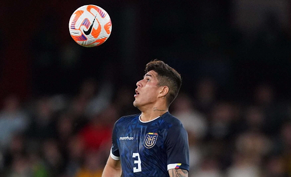 아스널, 토트넘의 관심 대상 인카피에 영입전 가세하나. ⓒ바이어 04 레버쿠젠