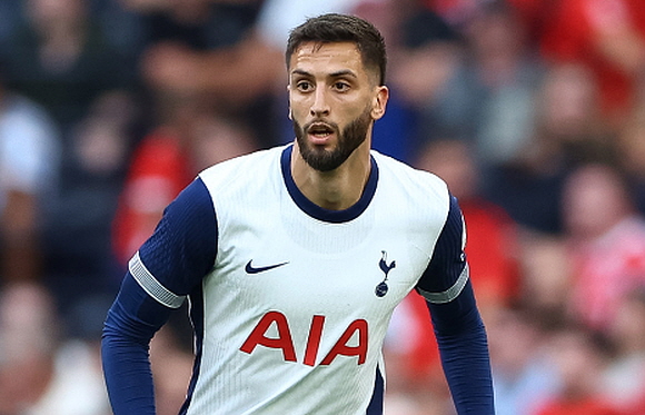 벤탄쿠르, 토트넘과의 재계약에 연봉 인상 원하나. ⓒ토트넘 홋스퍼