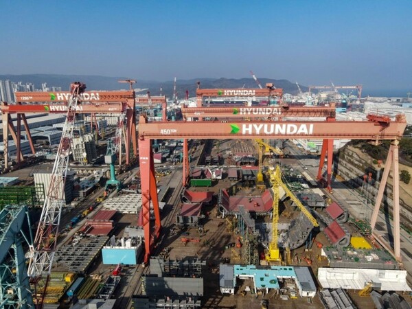 HD현대중공업 노사가 올해 임단협 2차 잠정합의안을 마련했다. HD현대중공업 야드 전경 ⓒHD현대