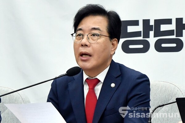 19일 송언석 원내대표가 발언을 하고 있다.