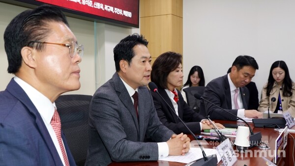 22일 장동혁 대표가 인사말을 하고 있다.