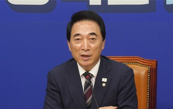 박수현 더불어민주당 수석대변인이 지난 9월10일 국회에서 열린 기자회견에서 발언을 하고 있다. 사진 / 김경민 기자