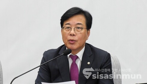 송언석 국민의힘 원내대표가 21일 국정감사 대책회의에서 발언하고 있다. 사진 / 이훈 기자